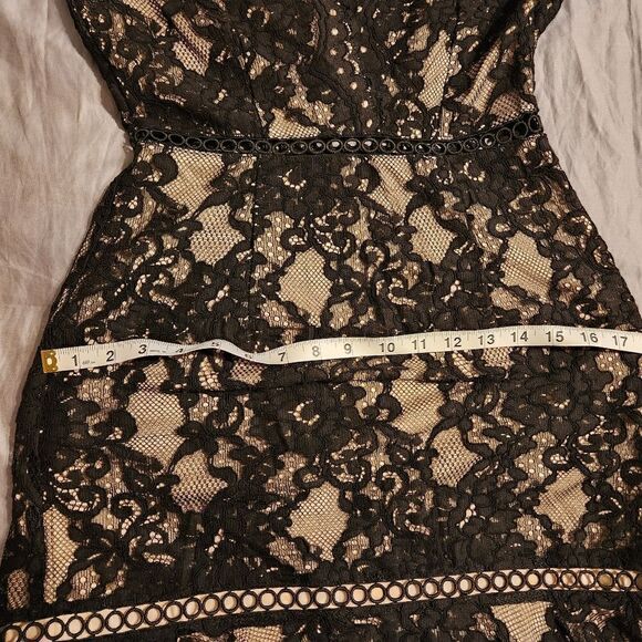 Lulu's To the Moon and Back Black Lace Short Sleeve Mini Dress size Xs - Picture 7 of 9
